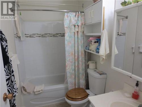 309-220 Kenyon Street W Unit#309, Alexandria, ON - Indoor Photo Showing Bathroom