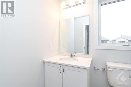 320 Meynell Road, Ottawa, ON - Indoor Photo Showing Bathroom