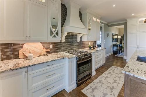 14 Harper Boulevard, Brantford, ON - Indoor Photo Showing Kitchen With Upgraded Kitchen