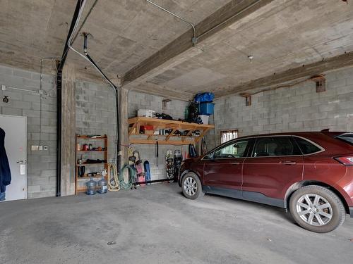 Garage - 2727Z Ch. D'Ayer'S Cliff, Magog, QC - Indoor Photo Showing Garage