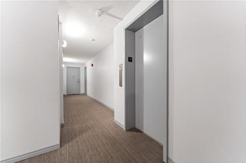 21 East Avenue S|Unit #304, Hamilton, ON - Indoor Photo Showing Other Room