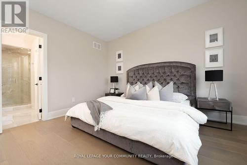 18 Sunset Beach Rd, Richmond Hill, ON - Indoor Photo Showing Bedroom