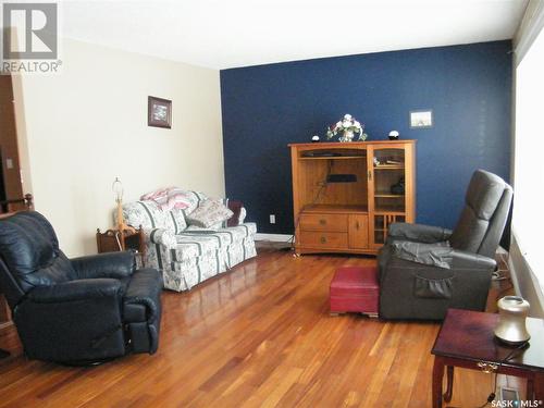 26 Drobot Street, Quill Lake, SK - Indoor Photo Showing Living Room