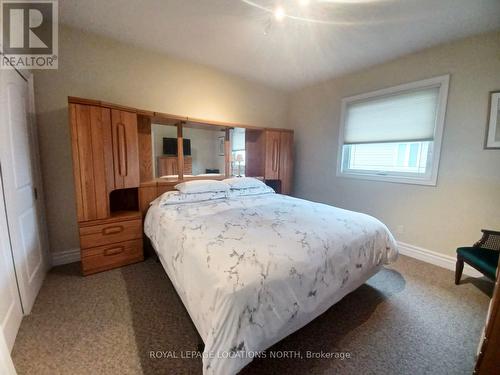 133 Lakeshore Rd E, Blue Mountains, ON - Indoor Photo Showing Bedroom
