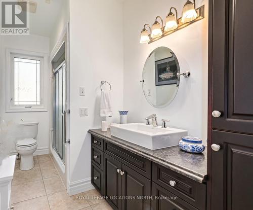 133 Lakeshore Rd E, Blue Mountains, ON - Indoor Photo Showing Bathroom