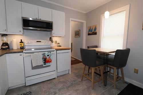 485 Mark Street, Kimberley, BC - Indoor Photo Showing Kitchen