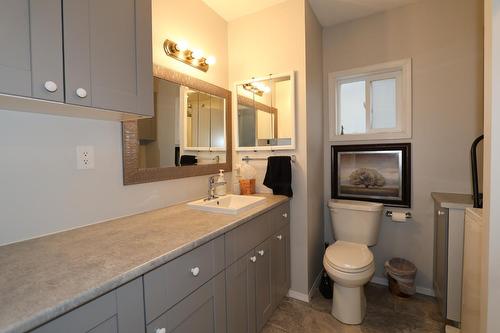 485 Mark Street, Kimberley, BC - Indoor Photo Showing Bathroom
