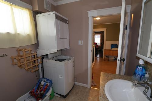 485 Mark Street, Kimberley, BC - Indoor Photo Showing Laundry Room