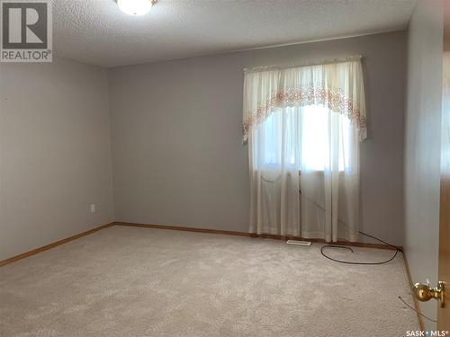 302 11 Coteau Avenue W, Weyburn, SK - Indoor Photo Showing Other Room