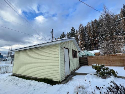 775 Wallinger Avenue, Kimberley, BC - Outdoor With Exterior