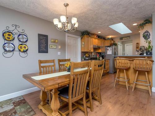 3048 Henry Rd, Chemainus, BC - Indoor Photo Showing Dining Room