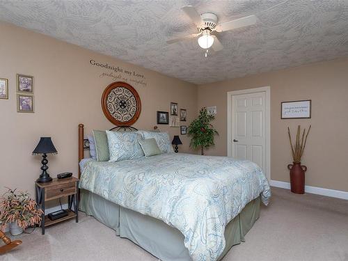 3048 Henry Rd, Chemainus, BC - Indoor Photo Showing Bedroom