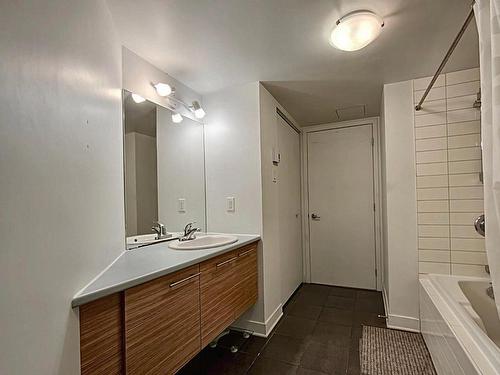 Salle de bains - 508-4885 Boul. Henri-Bourassa O., Montréal (Saint-Laurent), QC - Indoor Photo Showing Bathroom