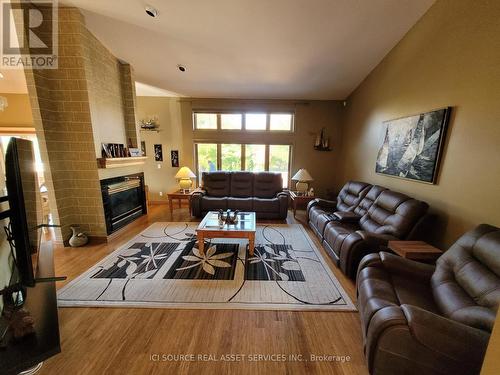 223 Bayberry Cres, Lakeshore, ON - Indoor Photo Showing Living Room With Fireplace