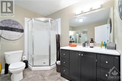 6 Telegraph Avenue, Alfred, ON - Indoor Photo Showing Bathroom