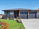 716 Salmonberry St, Campbell River, BC  - Outdoor With Facade 