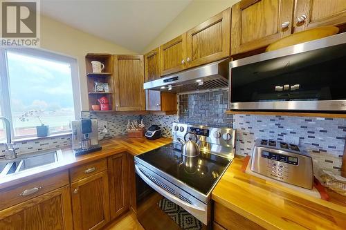 1319 Salmon River Road, Salmon Arm, BC - Indoor Photo Showing Kitchen