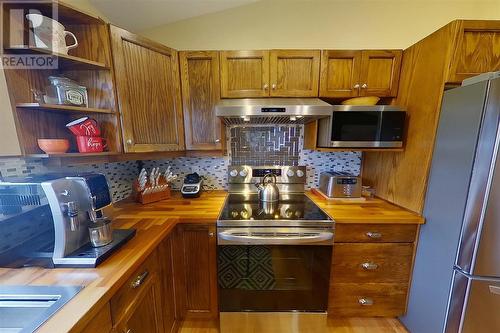 1319 Salmon River Road, Salmon Arm, BC - Indoor Photo Showing Kitchen