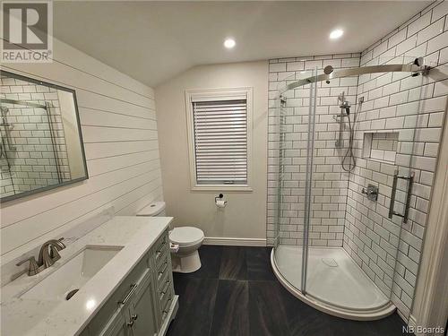 4 Cote Bleu, Bathurst, NB - Indoor Photo Showing Bathroom