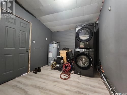 73 3Rd Avenue E, Central Butte, SK - Indoor Photo Showing Laundry Room