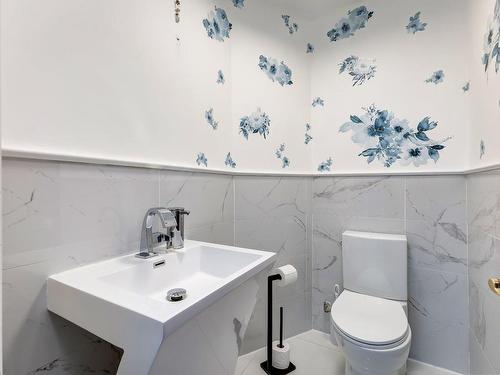 Salle d'eau - 250 Rue Einstein, Dollard-Des-Ormeaux, QC - Indoor Photo Showing Bathroom