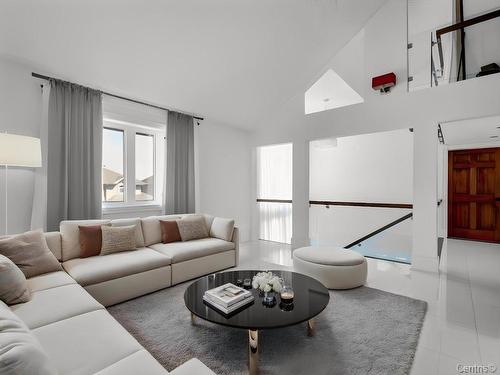 Mezzanine - 250 Rue Einstein, Dollard-Des-Ormeaux, QC - Indoor Photo Showing Living Room