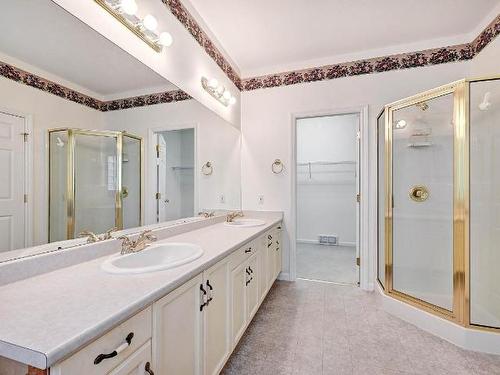 25-650 Harrington Rd, Kamloops, BC - Indoor Photo Showing Bathroom