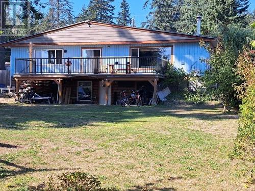 9657 Evergreen Road, Powell River, BC - Outdoor With Deck Patio Veranda