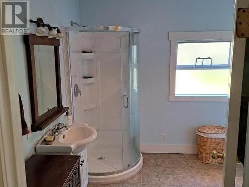 9657 Evergreen Road, Powell River, BC - Indoor Photo Showing Bathroom