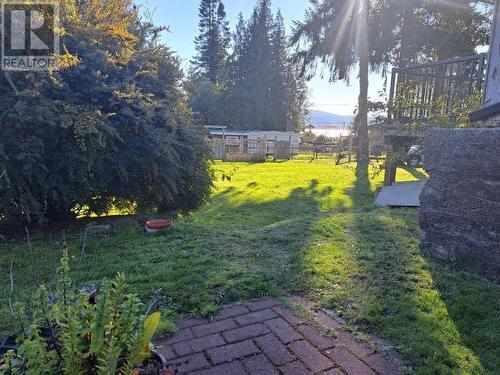 9657 Evergreen Road, Powell River, BC - Outdoor