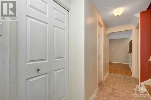 16 Eastpark Drive, Ottawa, ON - Indoor Photo Showing Other Room