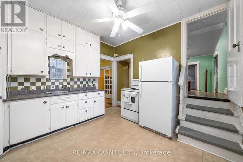 84 Main Street, Prince Edward County, ON - Indoor Photo Showing Kitchen