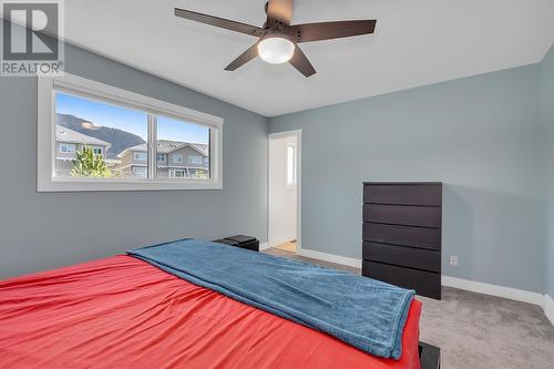 1671 Lynrick Road, Kelowna, BC - Indoor Photo Showing Bedroom