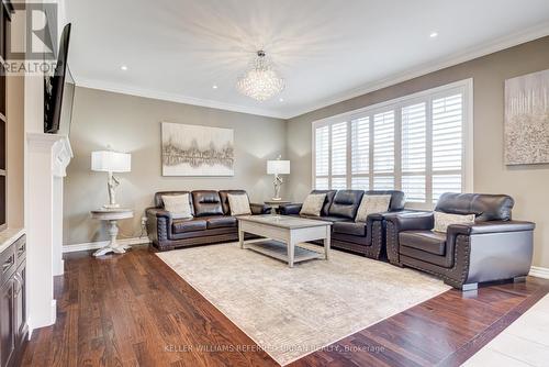 314 Seabrook Drive, Kitchener, ON - Indoor Photo Showing Living Room