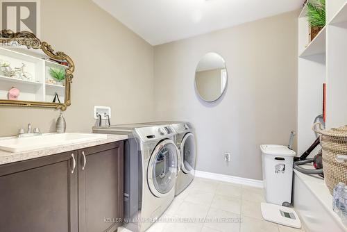 314 Seabrook Drive, Kitchener, ON - Indoor Photo Showing Laundry Room