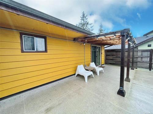 450 Neill St, Tofino, BC - Outdoor With Exterior
