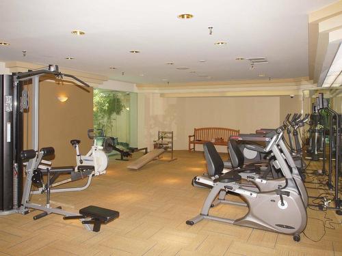 Exercise room - 1205-100 Rue Berlioz, Montréal (Verdun/Île-Des-Soeurs), QC - Indoor Photo Showing Gym Room