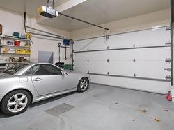 Garage - 