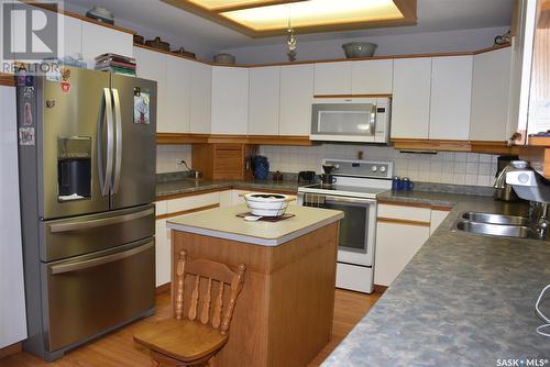 30 B-Say-Tah Road, Echo Lake, SK - Indoor Photo Showing Kitchen With Double Sink