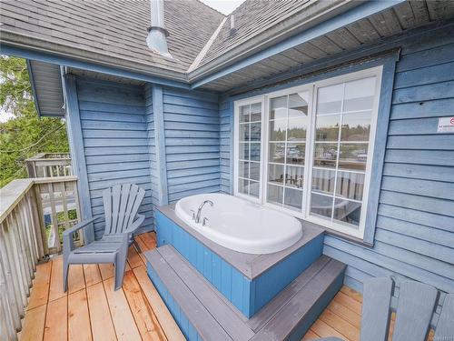 905-1971 Harbour Dr, Ucluelet, BC - Outdoor With Deck Patio Veranda With Exterior