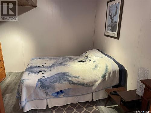 109 2Nd Street Nw, Goodsoil, SK - Indoor Photo Showing Bedroom