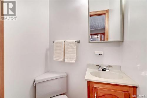 722 Cox Point Road, Cumberland Bay, NB - Indoor Photo Showing Bathroom