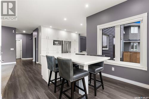 9215 Wascana Mews, Regina, SK - Indoor Photo Showing Kitchen With Stainless Steel Kitchen