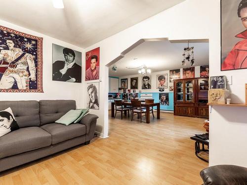Vue d'ensemble - 184  - 186 Rue Cousins N., Saint-Jean-Sur-Richelieu, QC - Indoor Photo Showing Living Room