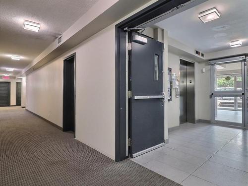 Ascenseur - 101-627 Rue Robert-Élie, Laval (Laval-Des-Rapides), QC - Indoor Photo Showing Other Room