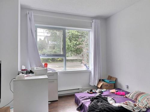 Chambre Ã Â coucher - 101-627 Rue Robert-Élie, Laval (Laval-Des-Rapides), QC - Indoor Photo Showing Bedroom