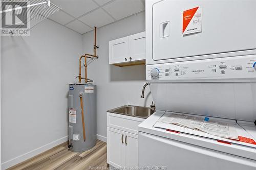 1500 Ouellette Unit# 303, Windsor, ON - Indoor Photo Showing Laundry Room