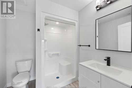 1500 Ouellette Unit# 404, Windsor, ON - Indoor Photo Showing Bathroom