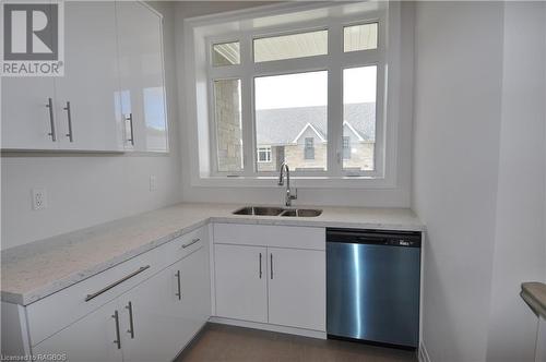 1685 9Th Avenue E Unit# 5, Owen Sound, ON - Indoor Photo Showing Kitchen With Double Sink