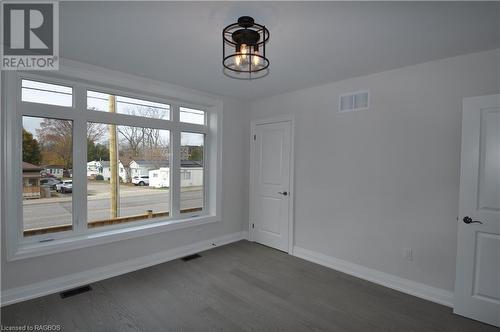 1685 9Th Avenue E Unit# 6, Owen Sound, ON - Indoor Photo Showing Other Room